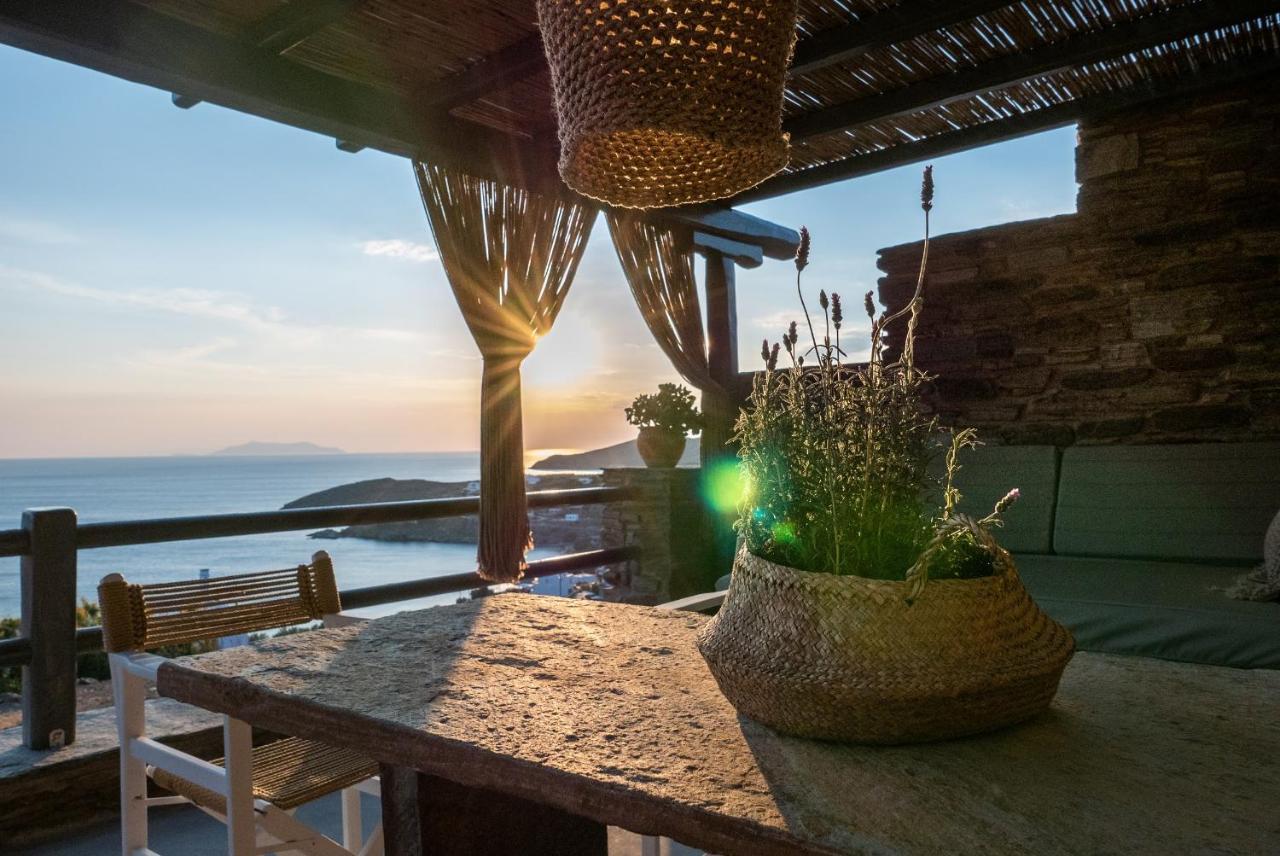 Aerino Seaside Villa Agios Romanos Eksteriør bilde
